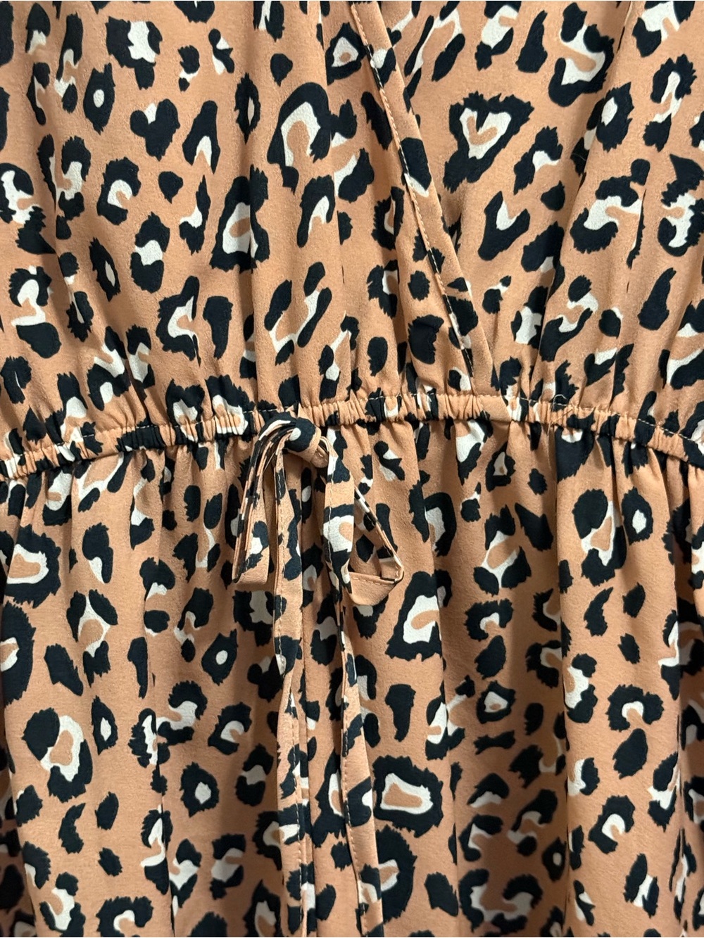 Umgee NWT Pink Leopard Print V-Neck Romper - Picture 2 of 5